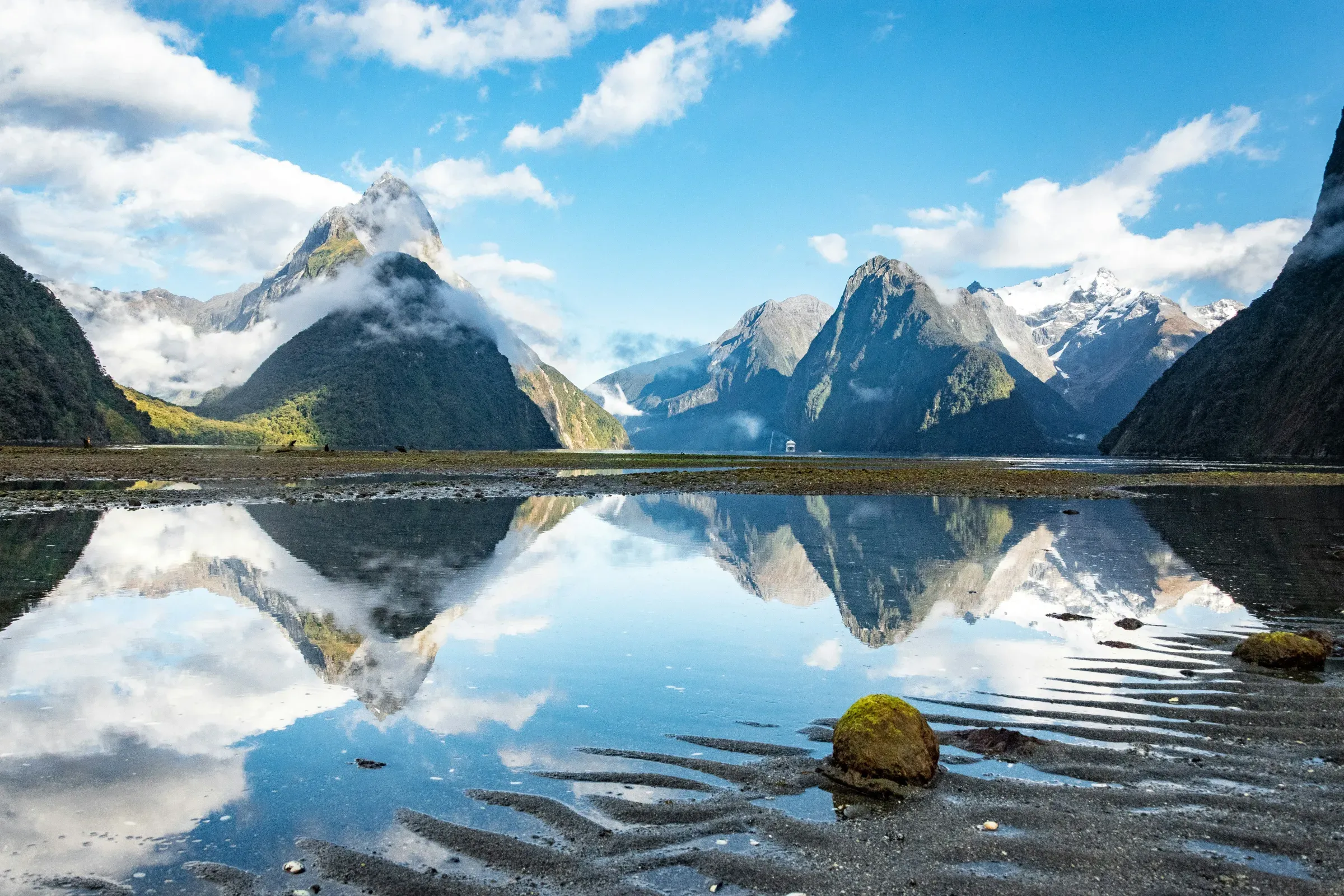 Milford Sound op het Zuidereiland van Nieuw-Zeeland
